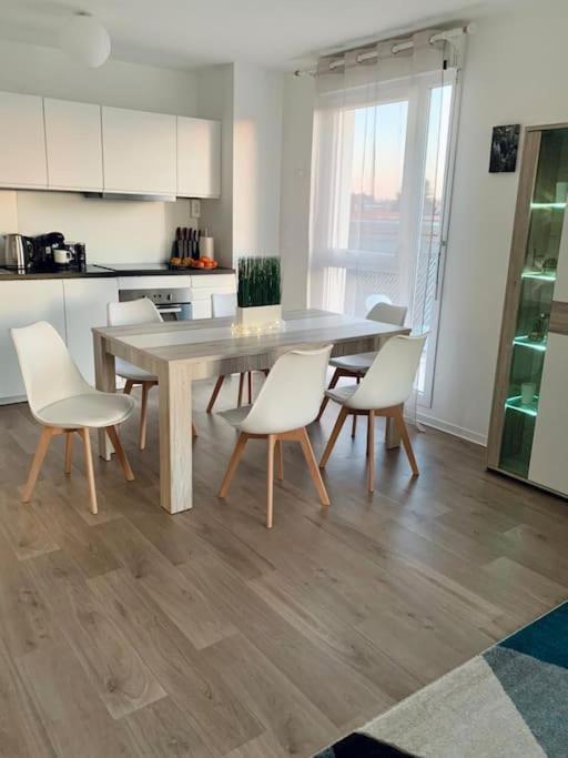 Apartament Pourquoi Notre T3 Avec Parking Est Pour Vous ? Lille Zewnętrze zdjęcie